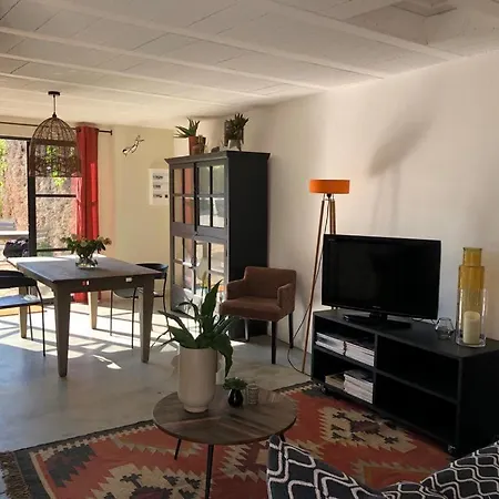 Studio avec patio et jacuzzi privatifs Mazan Extérieur photo