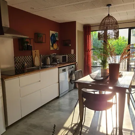 Studio avec patio et jacuzzi privatifs Mazan Extérieur photo